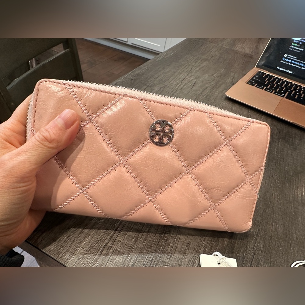 Tory Burch Willa Glazed Zip Continental Wallet - Picture 5 of 9